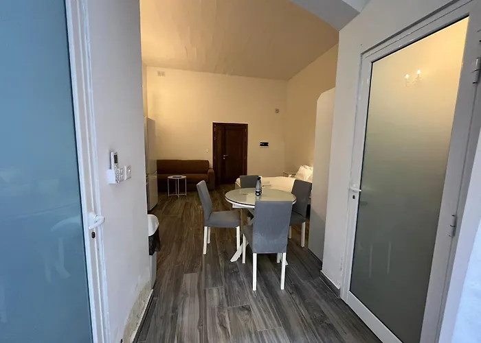 The Old Mint 1 * La Valette